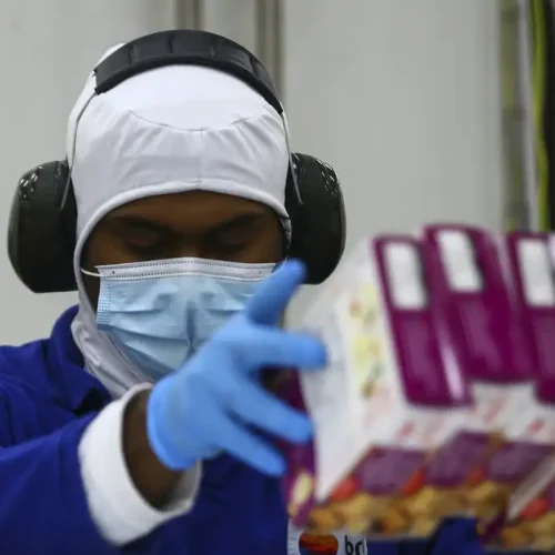 Saiba como empresas devem prevenir riscos à saúde mental no trabalho