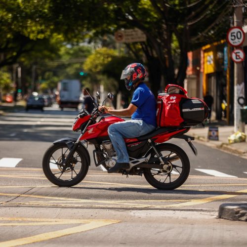 Detran-SP abre vagas extras em exame prático de moto até julho